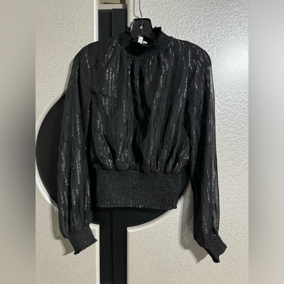 Elan Smocked waist Top size Small - Picture 3 of 9